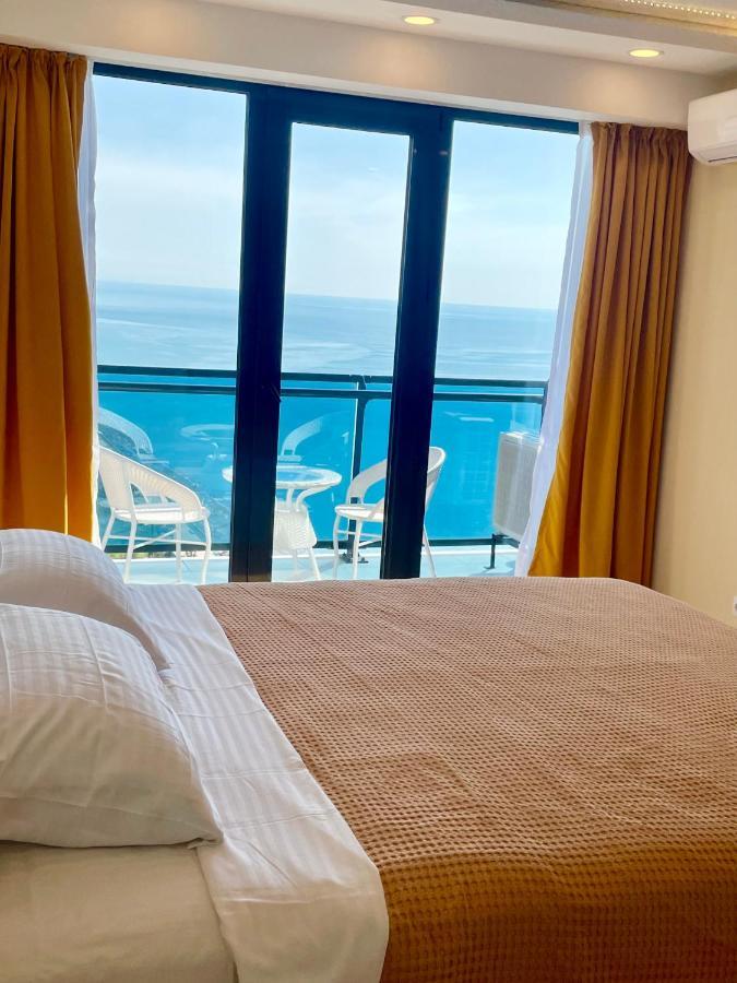 Sea View Apartments Orbi Beach Tower Batoemi Buitenkant foto