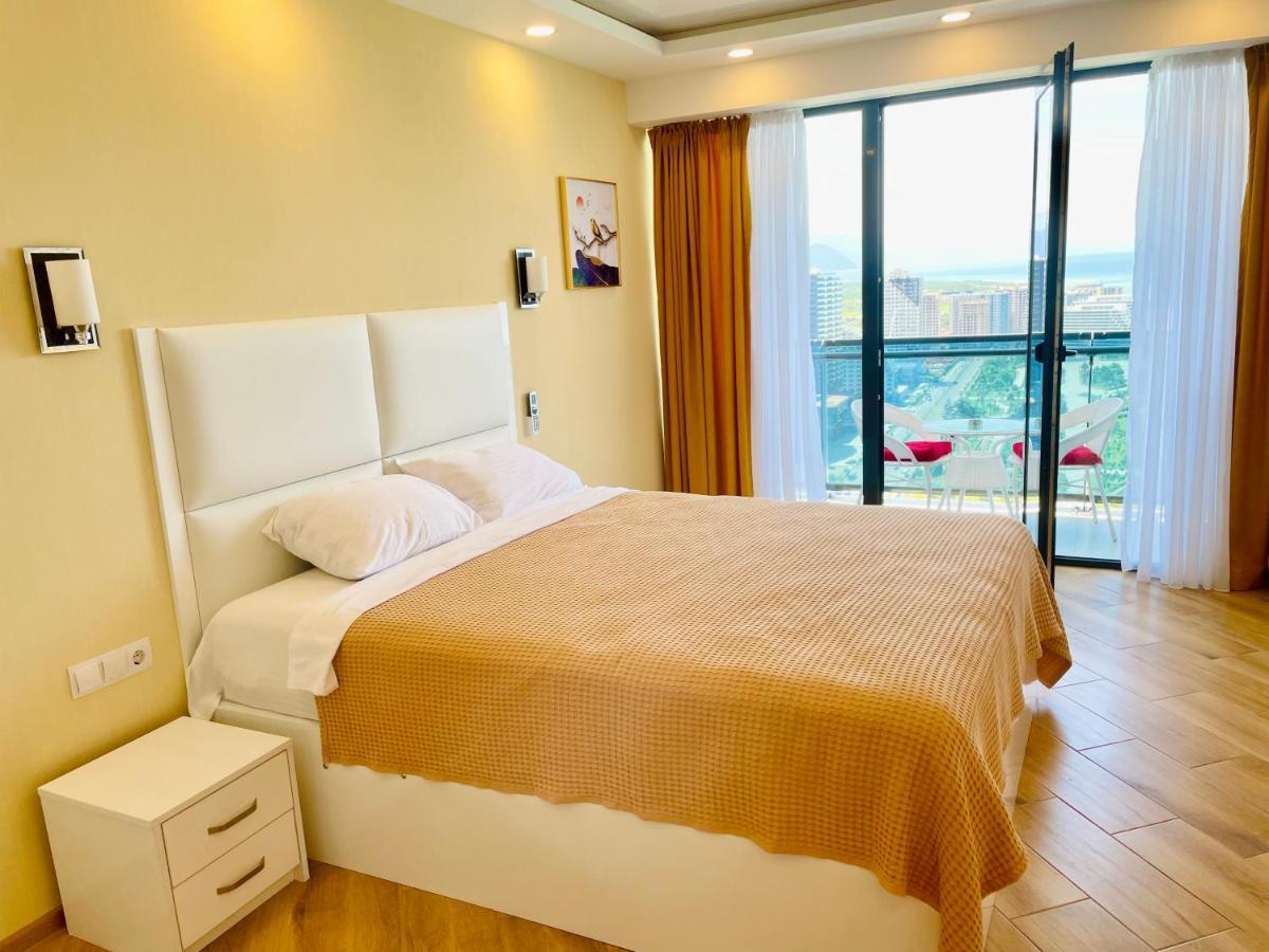 Sea View Apartments Orbi Beach Tower Batoemi Buitenkant foto