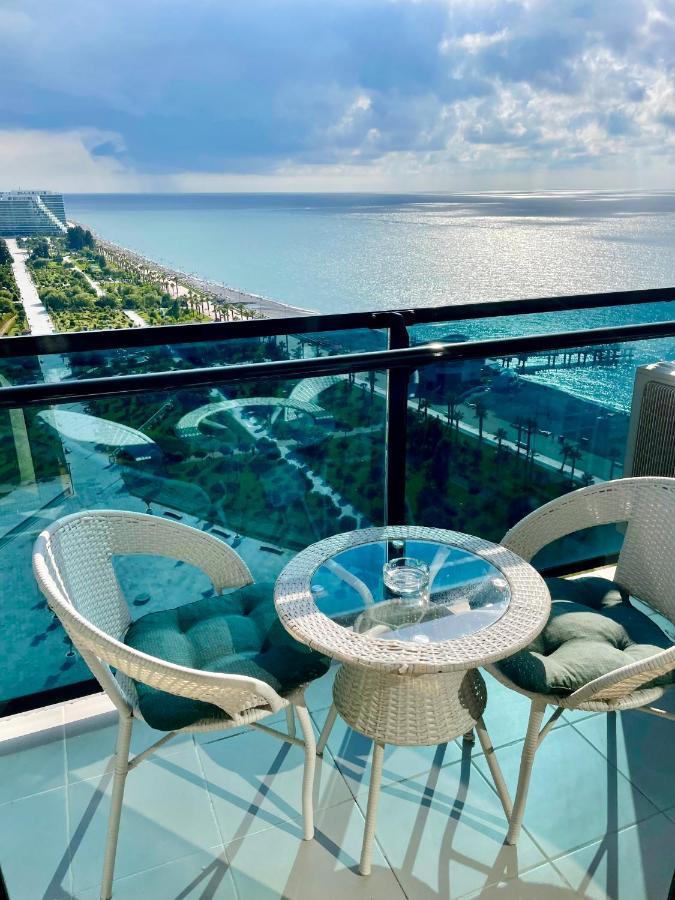 Sea View Apartments Orbi Beach Tower Batoemi Buitenkant foto