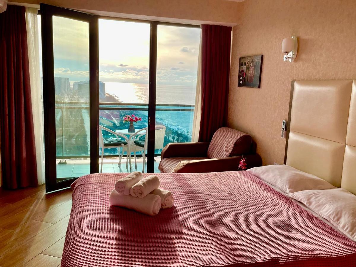 Sea View Apartments Orbi Beach Tower Batoemi Buitenkant foto