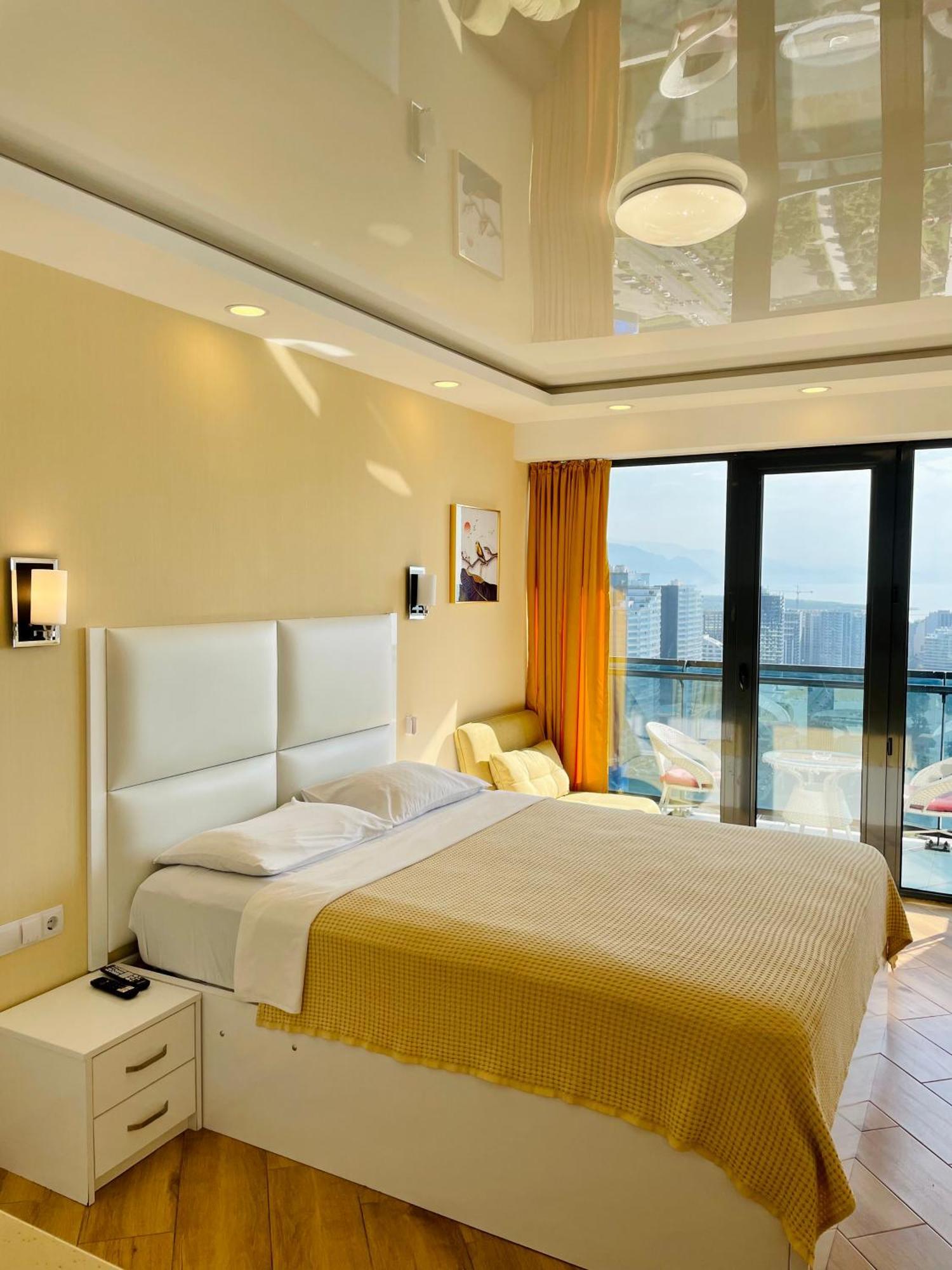 Sea View Apartments Orbi Beach Tower Batoemi Buitenkant foto